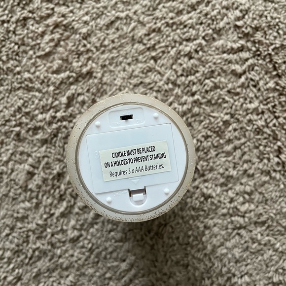 Fake Candle with Gold Glitter at Bottom - Picture 3 of 4